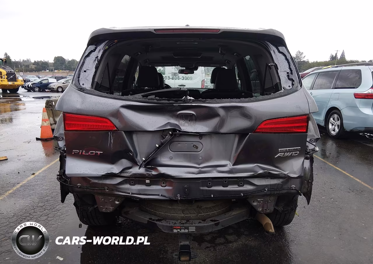 2017 Honda Pilot Touring VIN:5FNYF6H95HB004307 - 6