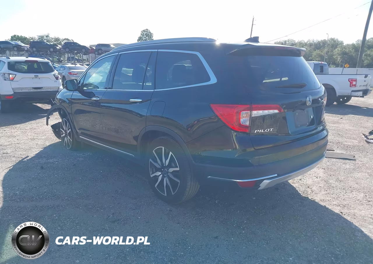 2019 Honda Pilot Touring VIN:5FNYF5H61KB034363 - 3