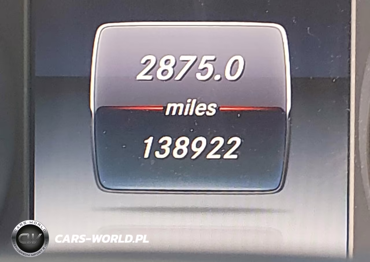 2017 Mercedes-Benz C 300 VIN:55SWF4JB9HU208325 - 16