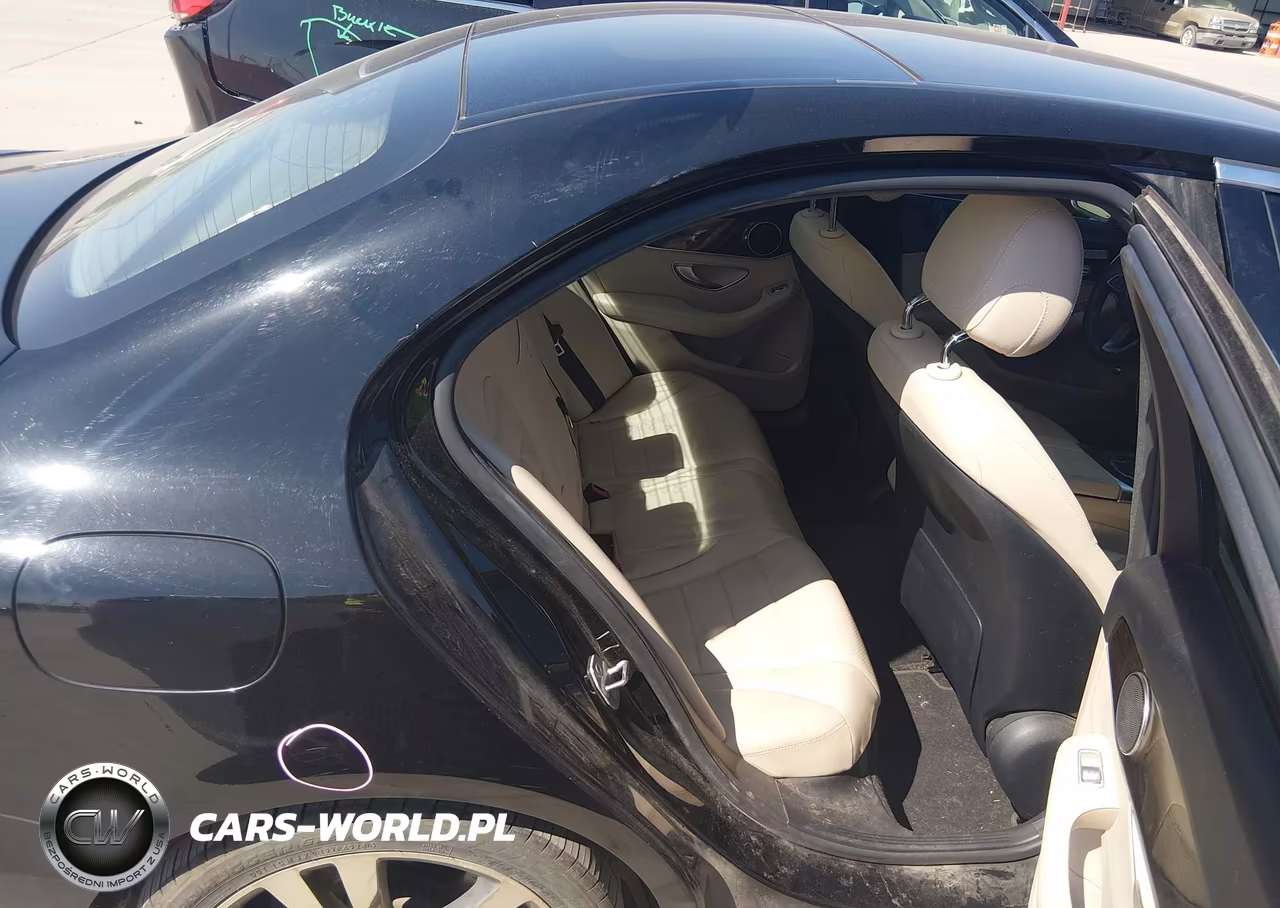 2017 Mercedes-Benz C 300 VIN:55SWF4JB9HU208325 - 8