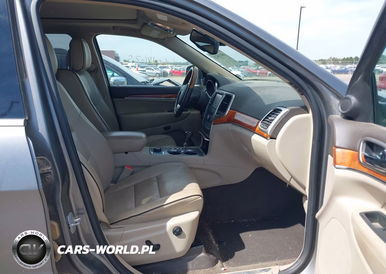 2012 Jeep Grand Cherokee Overland VIN:1C4RJFCG5CC220706 - 5