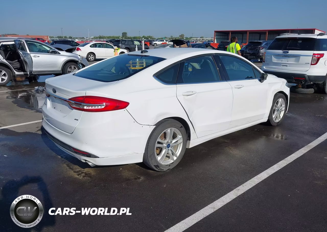 2018 Ford Fusion Se VIN:3FA6P0H71JR267422 - 4