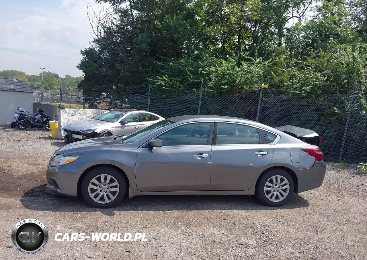 2018 Nissan Altima 2.5 S VIN:1N4AL3AP3JC286375 - 14