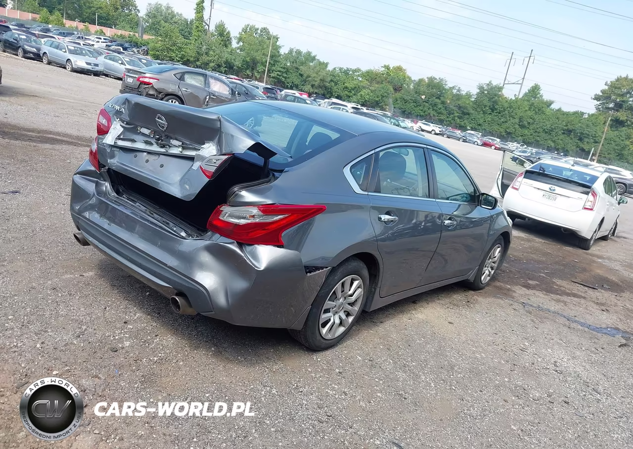 2018 Nissan Altima 2.5 S VIN:1N4AL3AP3JC286375 - 4