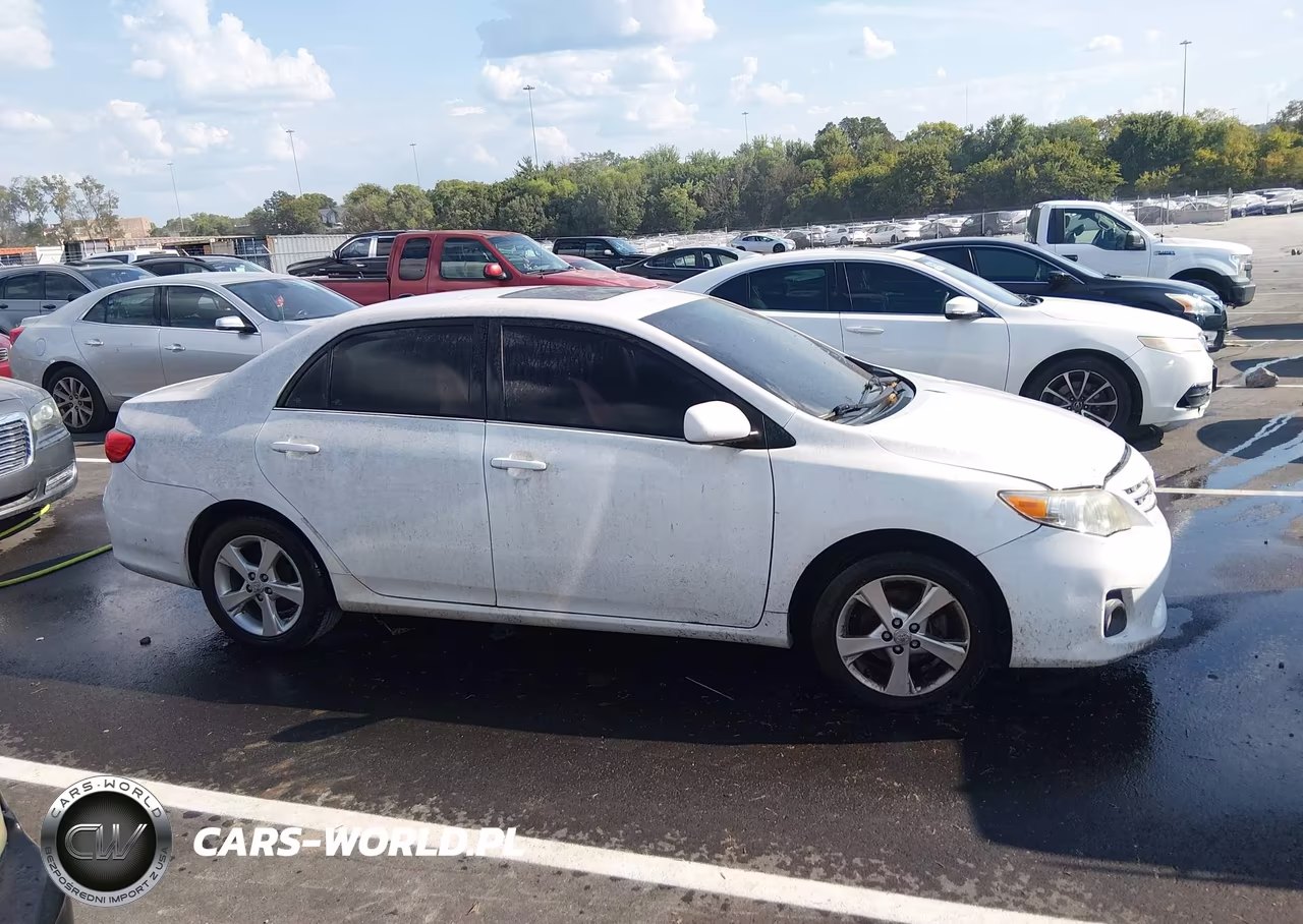 2013 Toyota Corolla Le VIN:2T1BU4EE8DC990478 - 13