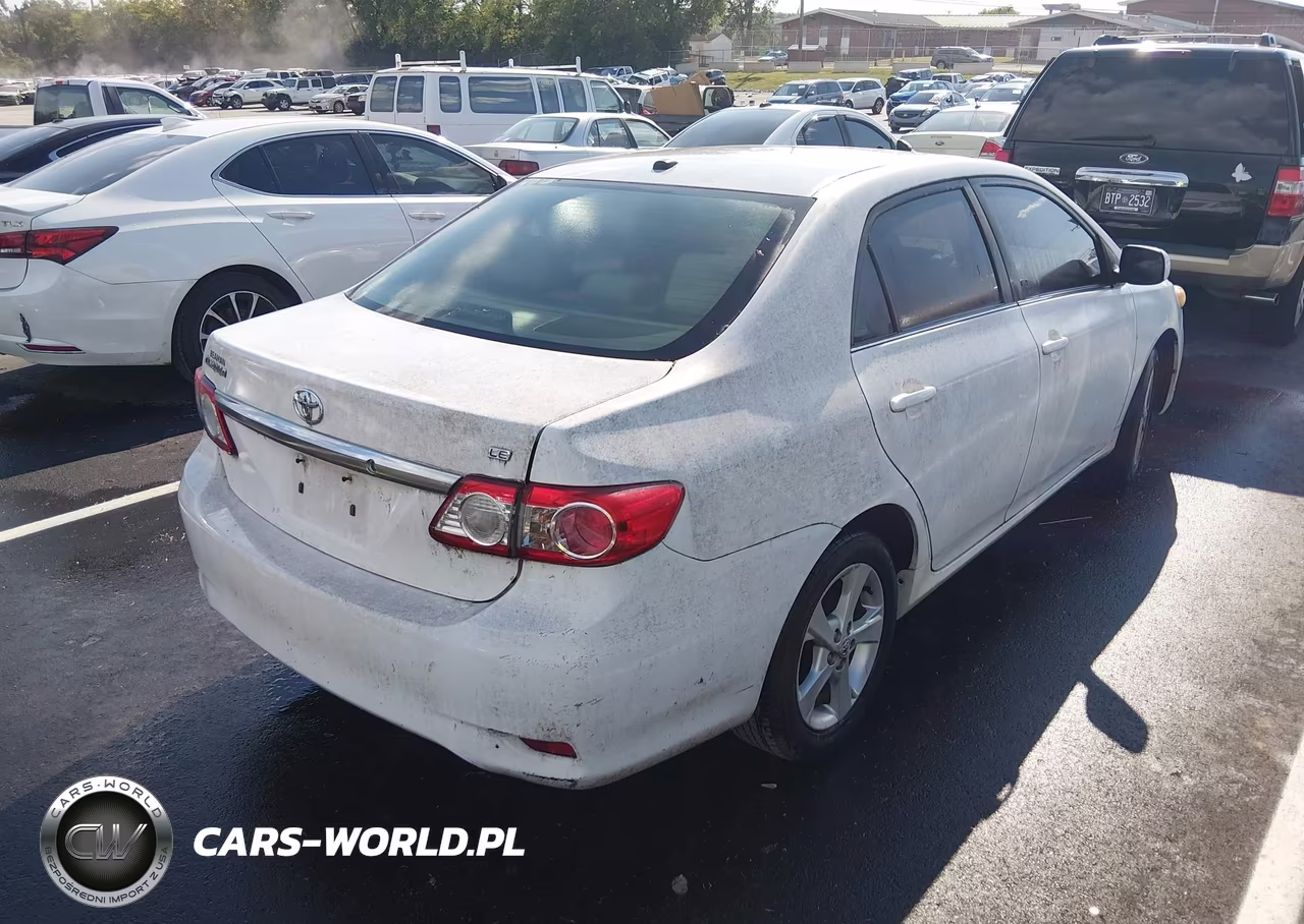 2013 Toyota Corolla Le VIN:2T1BU4EE8DC990478 - 4