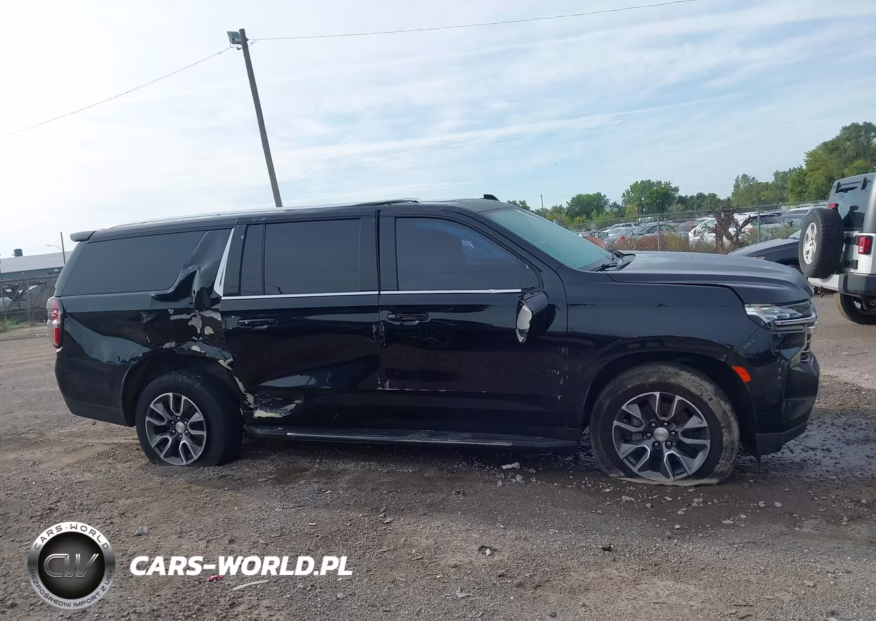 2022 Chevrolet Suburban 4Wd Lt VIN:1GNSKCKD2NR112233 - 12