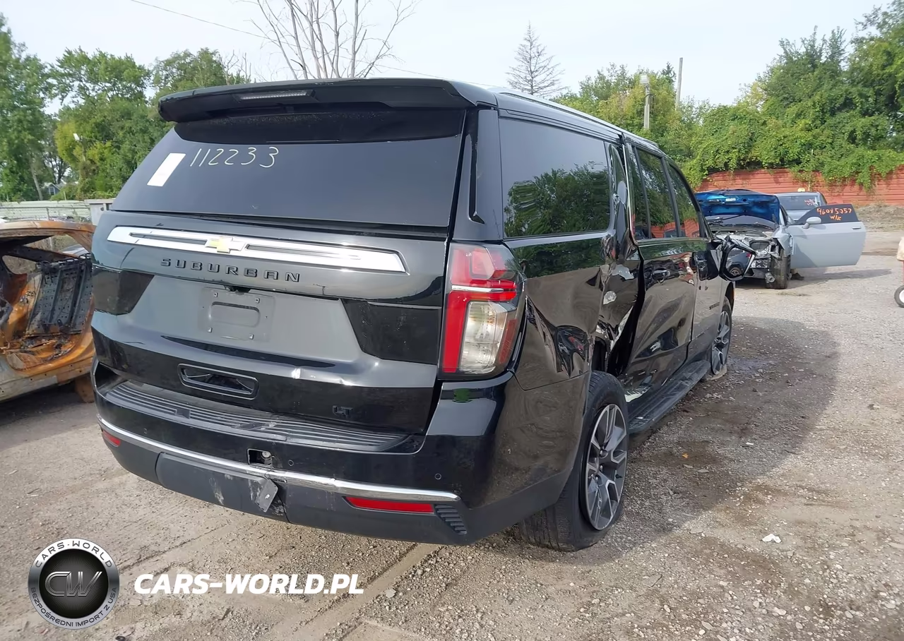 2022 Chevrolet Suburban 4Wd Lt VIN:1GNSKCKD2NR112233 - 4