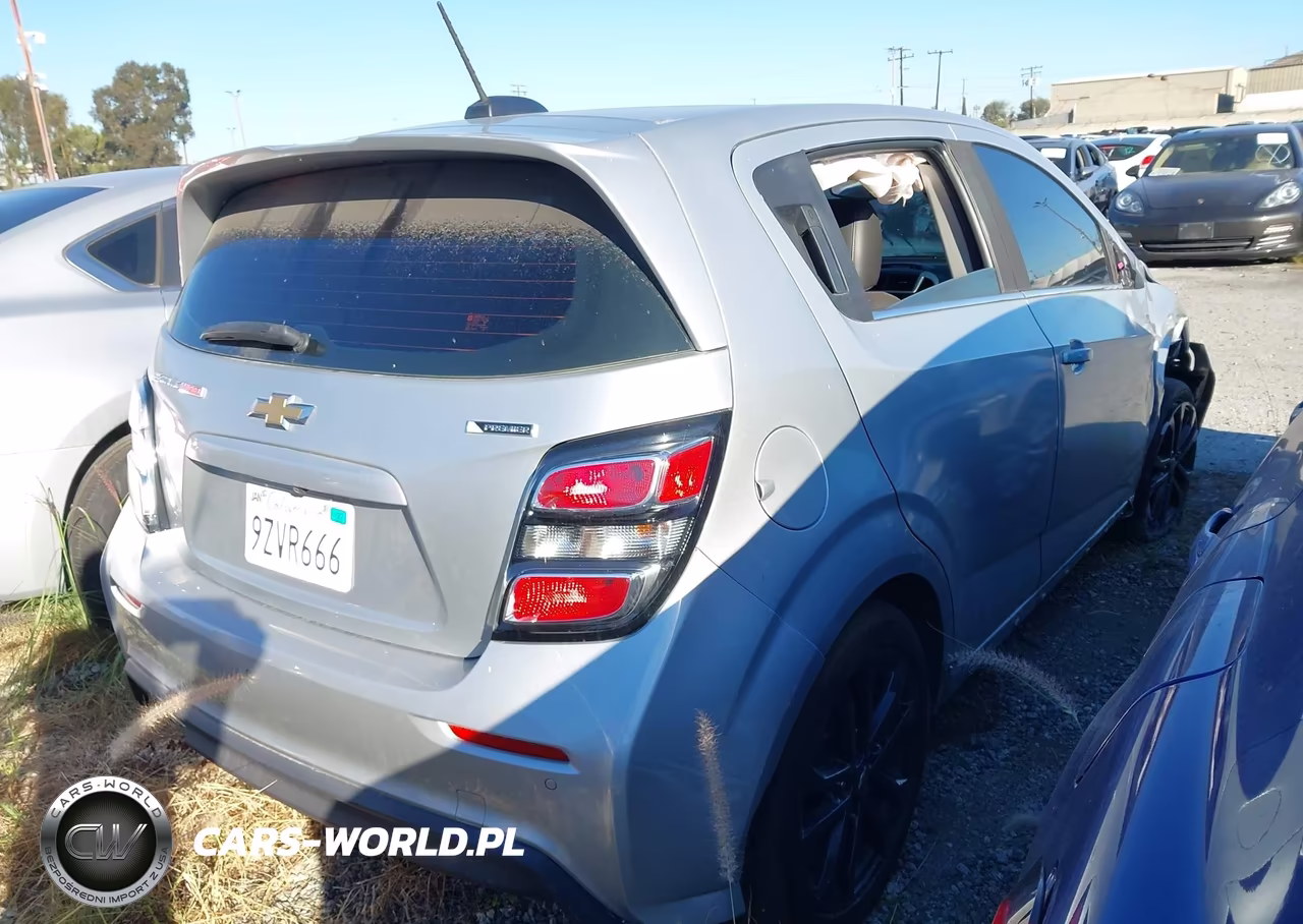 2017 Chevrolet Sonic Premier Auto VIN:1G1JF6SB7H4129015 - 4