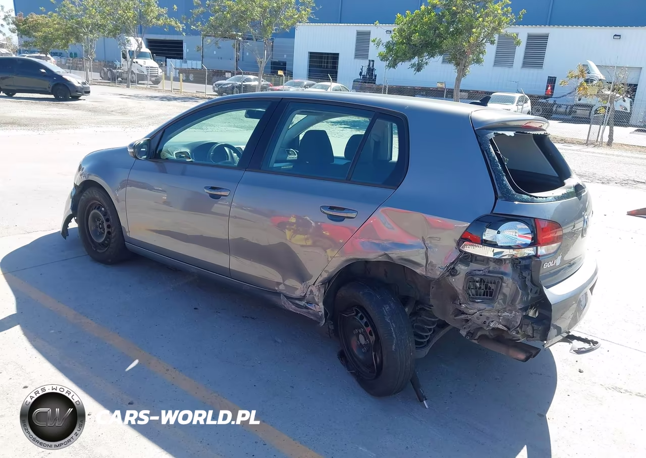 2014 Volkswagen Golf 2.5L VIN:WVWDB7AJ3EW000977 - 3