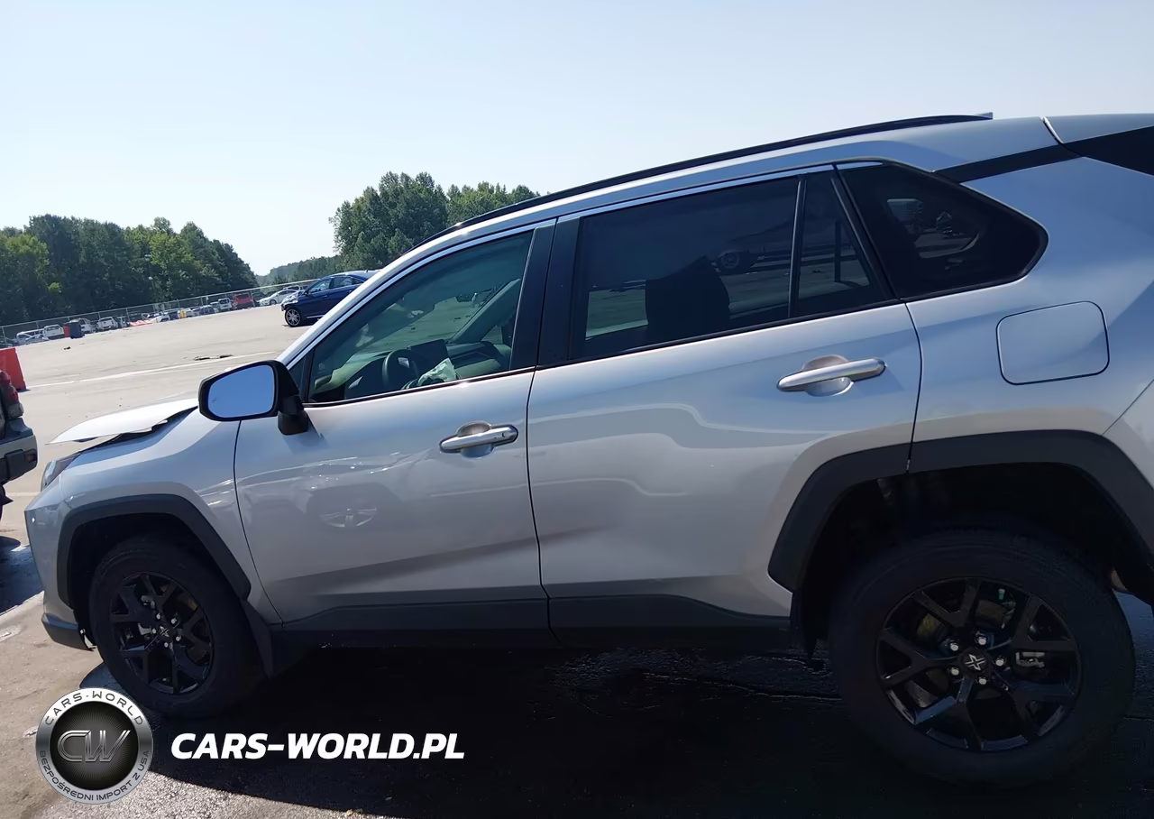 2025 Toyota Rav4 Xle VIN:2T3W1RFVXSW371342 - 13