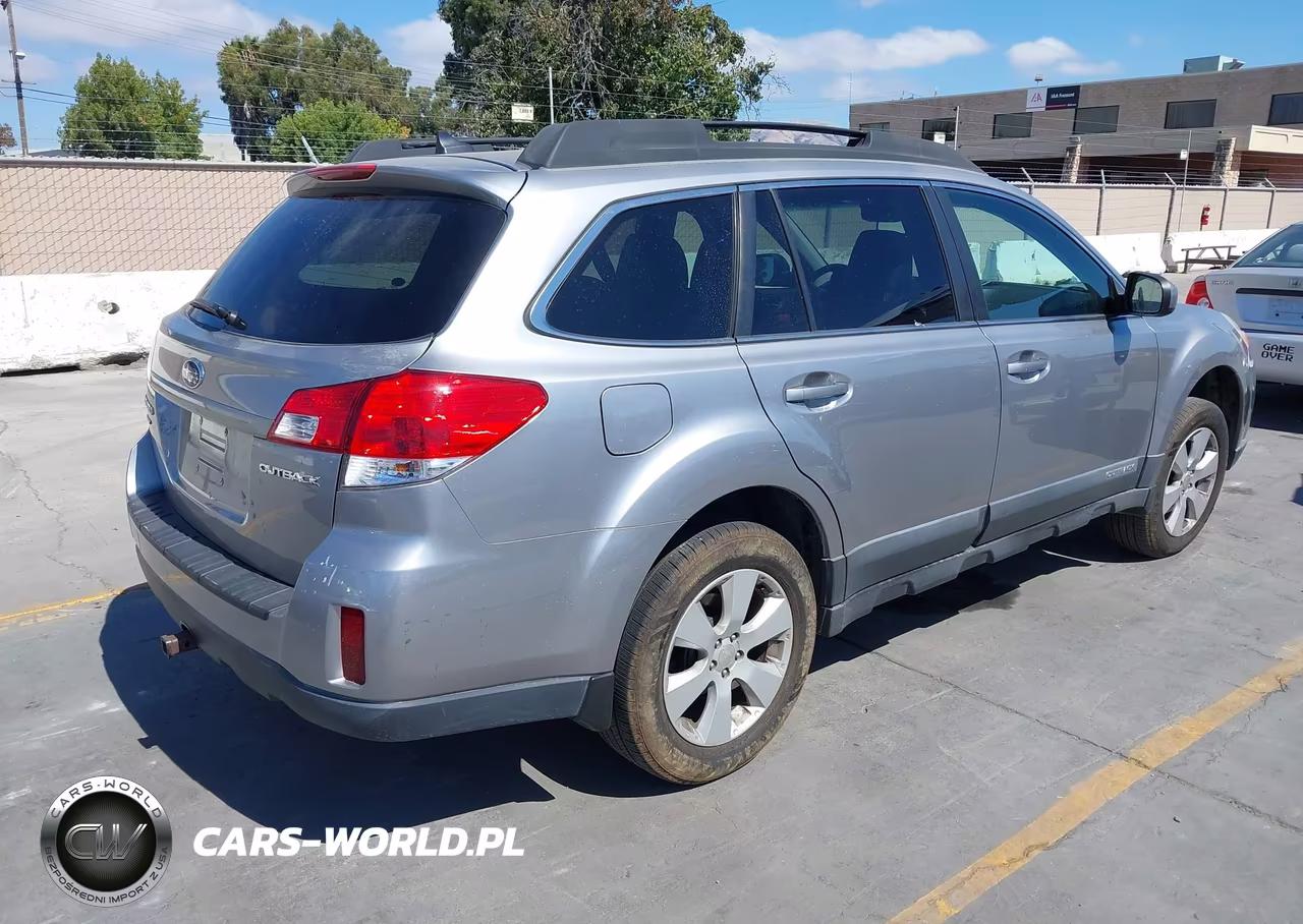 2011 Subaru Outback 2.5I Limited VIN:4S4BRCJC2B3350767 - 4