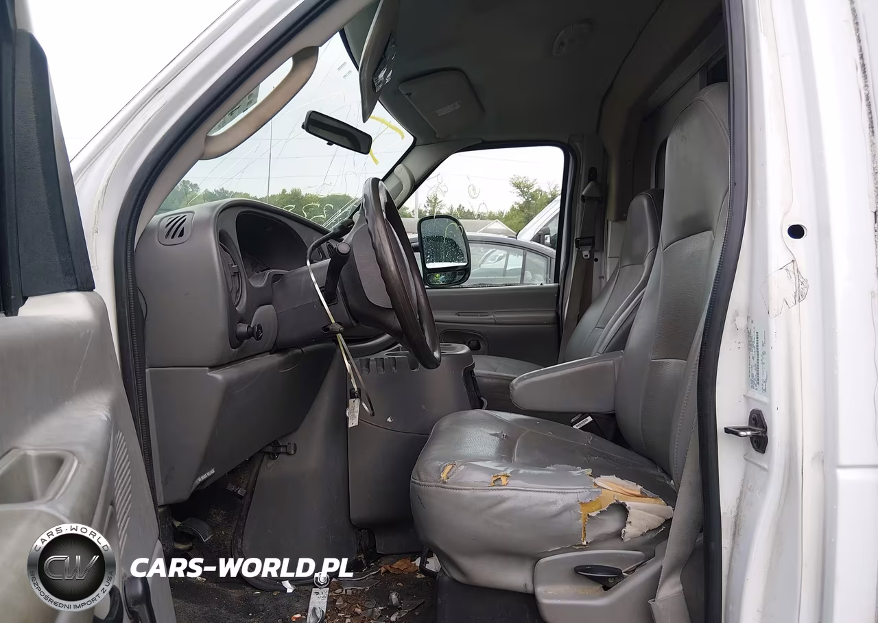 2005 Ford E-350 Cutaway Standard VIN:1FDSE35L35HA19175 - 3