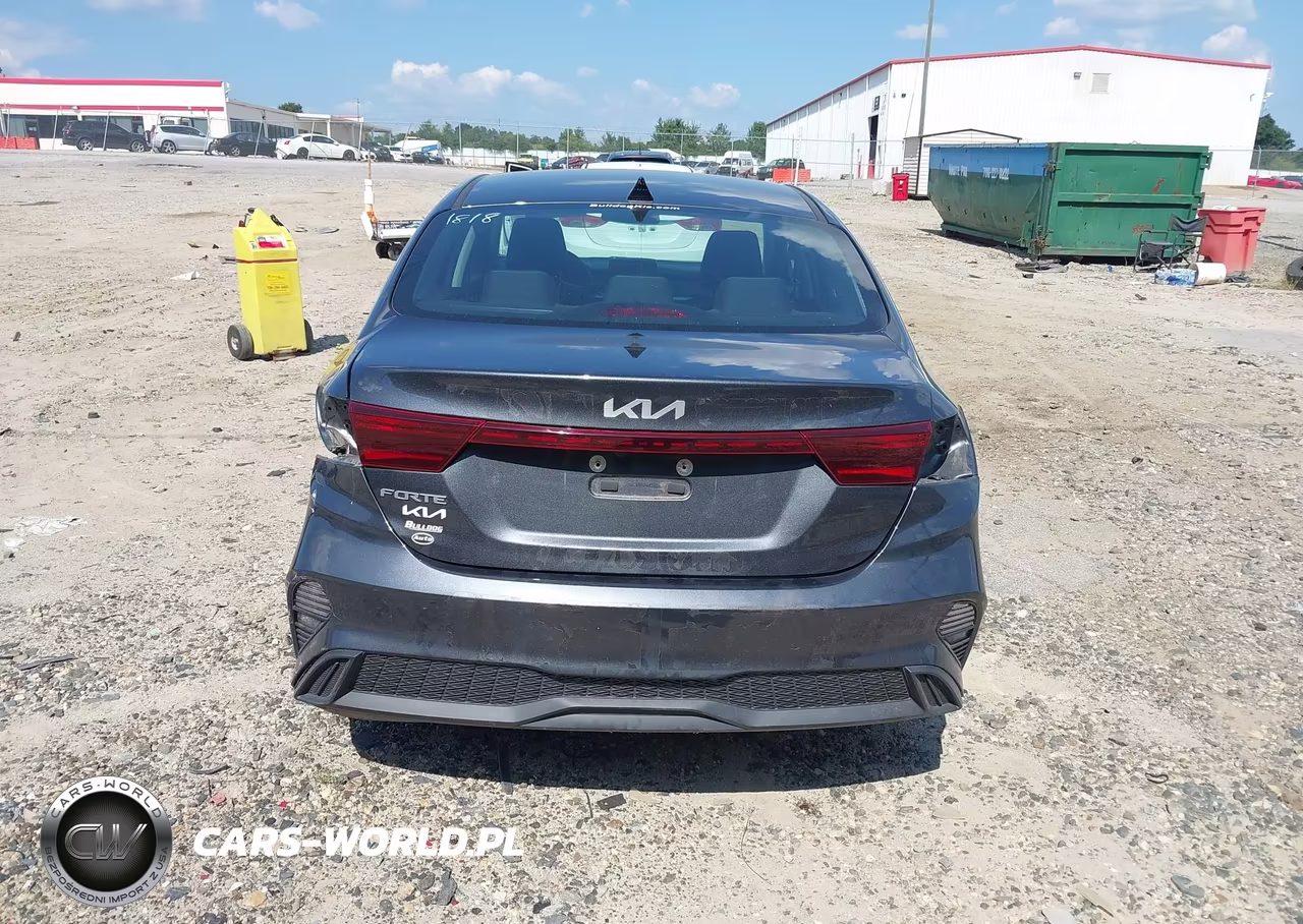 2024 Kia Forte Lxs VIN:3KPF24AD5RE831818 - 17