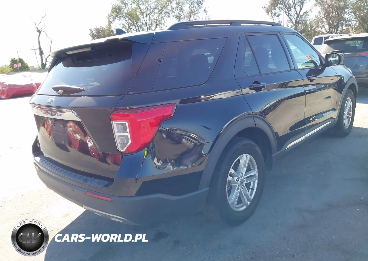 2022 Ford Explorer Xlt VIN:1FMSK7DH3NGC28872 - 4