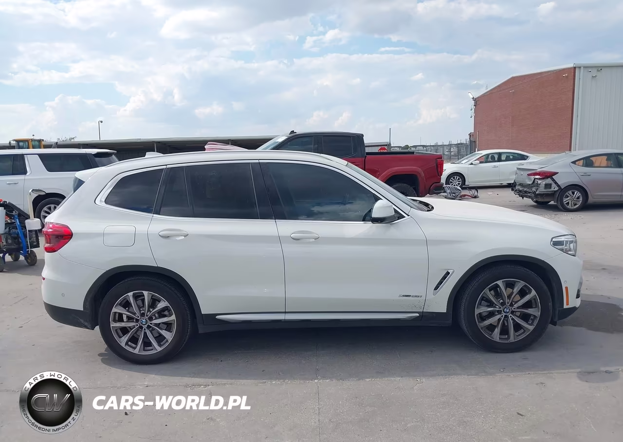 2018 BMW X3 xDrive30I VIN:5UXTR9C53JLC68699 - 14