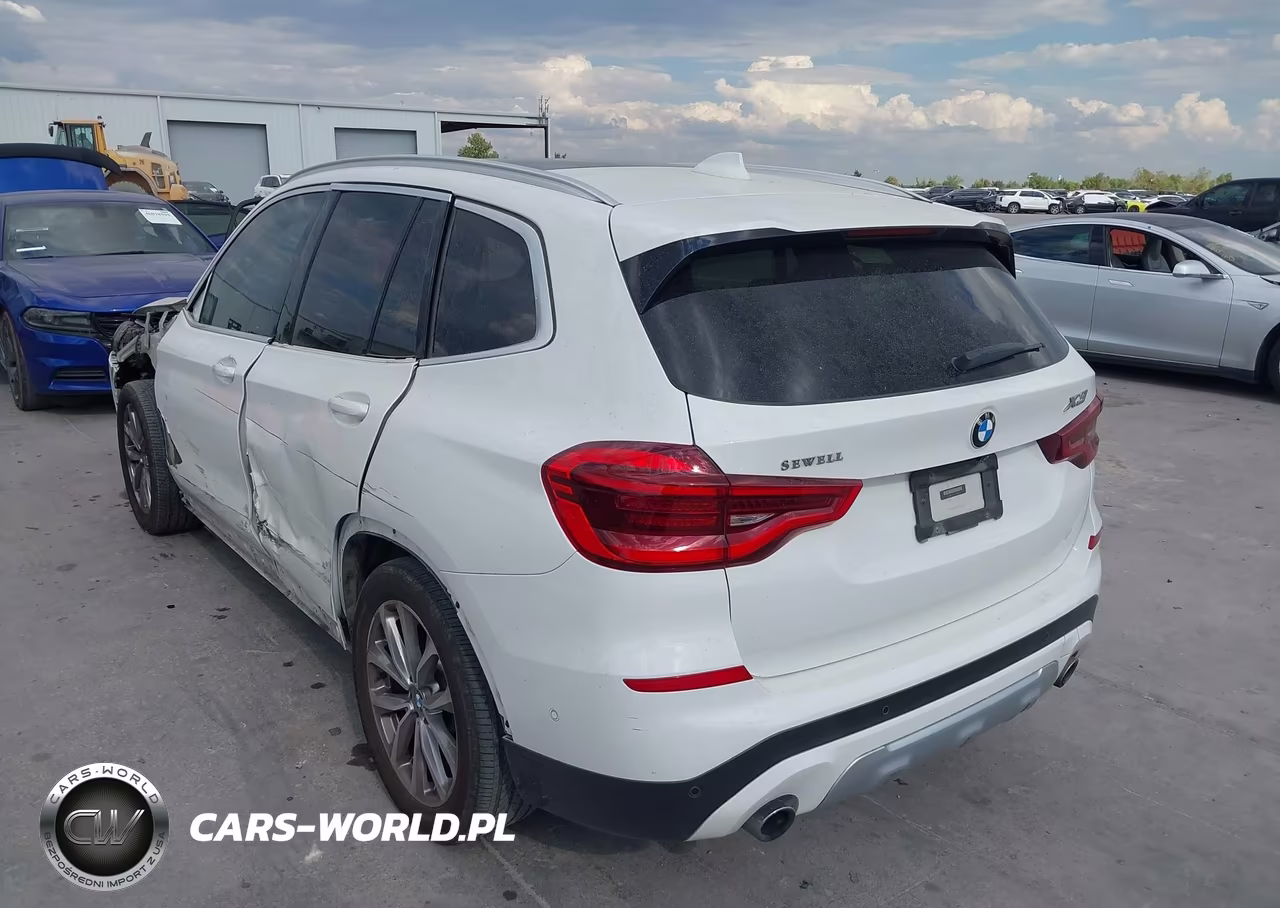 2018 BMW X3 xDrive30I VIN:5UXTR9C53JLC68699 - 3