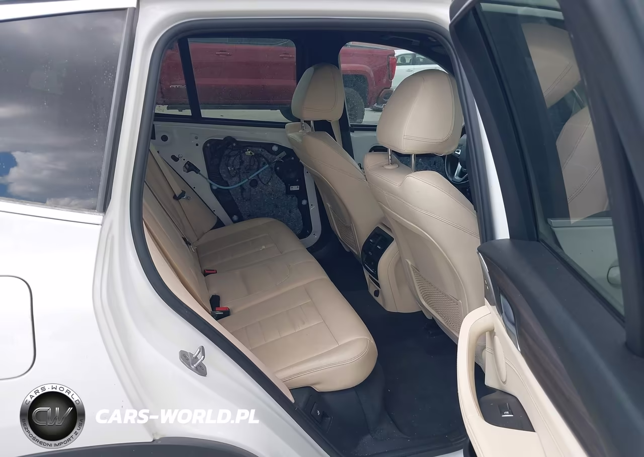 2018 BMW X3 xDrive30I VIN:5UXTR9C53JLC68699 - 8