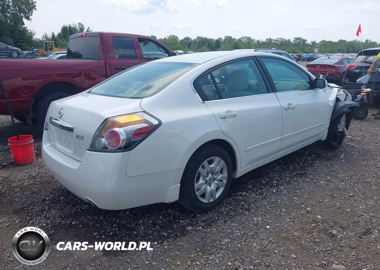 2010 Nissan Altima 2.5 S VIN:1N4AL2AP9AC192916 - 4