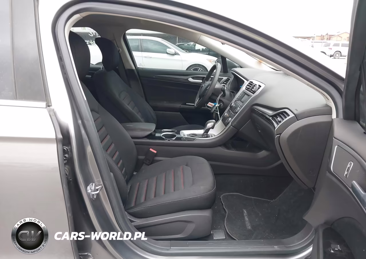 2013 Ford Fusion Se VIN:3FA6P0HRXDR169236 - 5