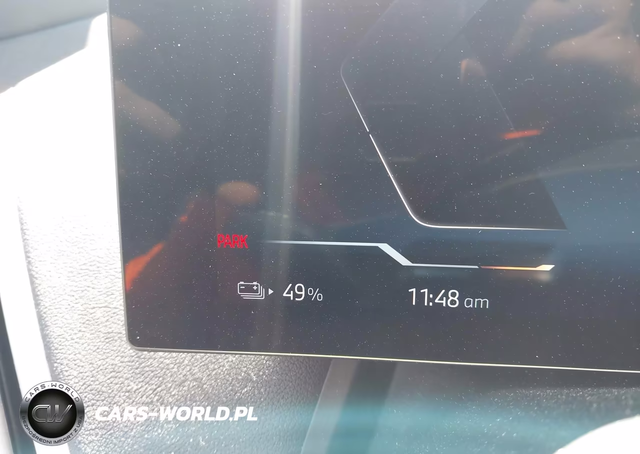 2023 BMW Ix xDrive50 VIN:WB523CF01PCL99109 - 17