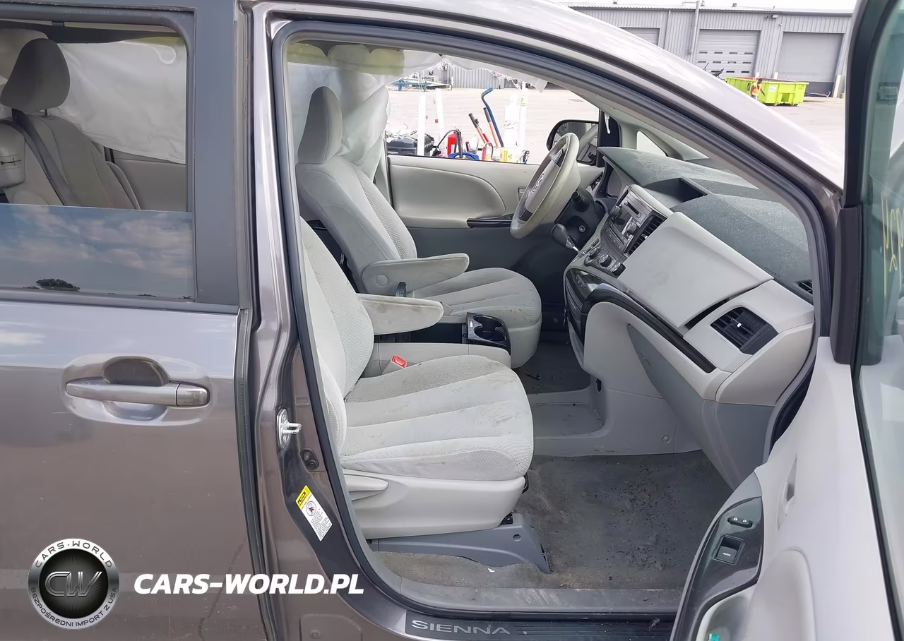 2011 Toyota Sienna Le V6 VIN:5TDKK3DC4BS165168 - 5