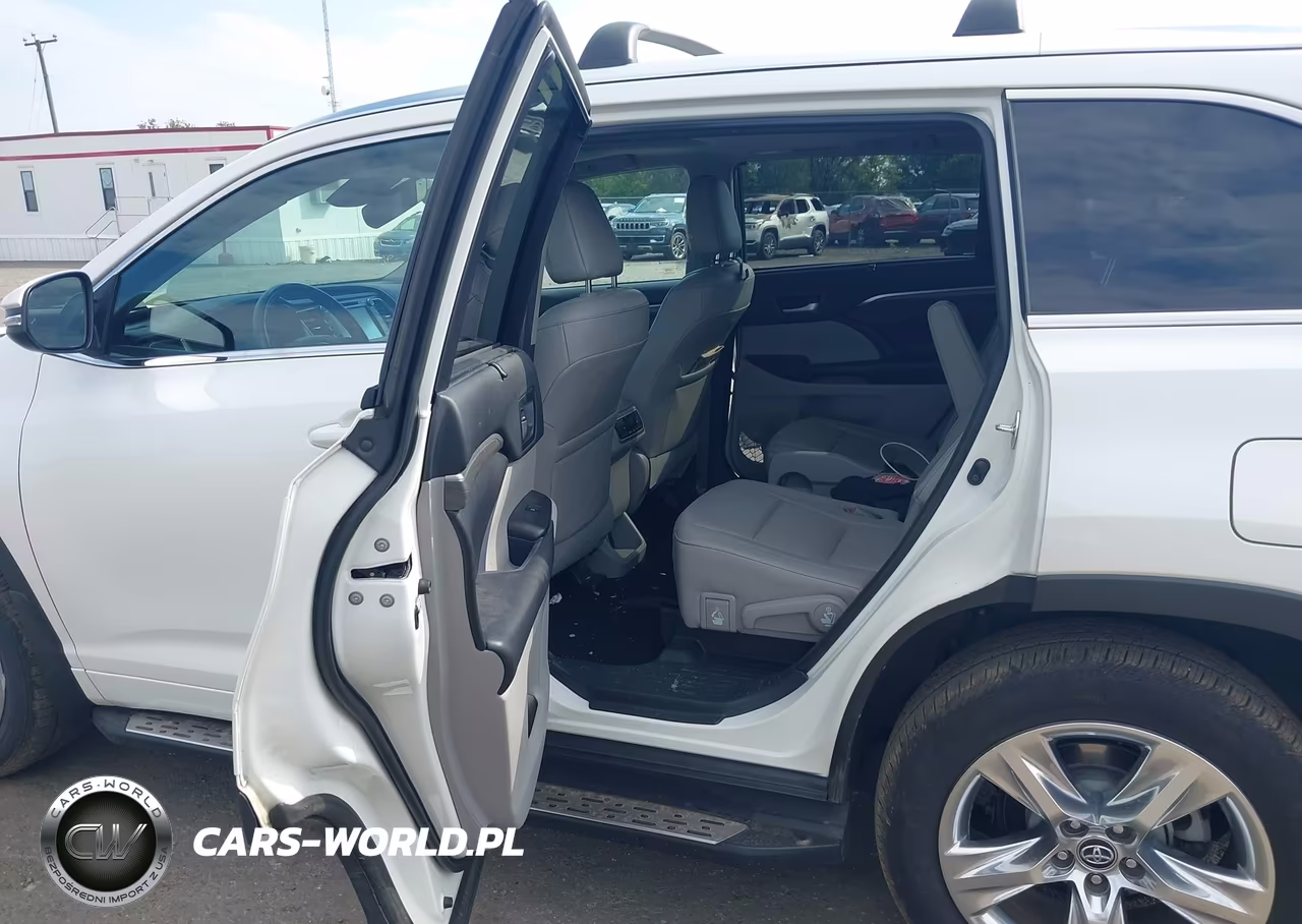 2018 Toyota Highlander Limited VIN:5TDDZRFH7JS894604 - 8