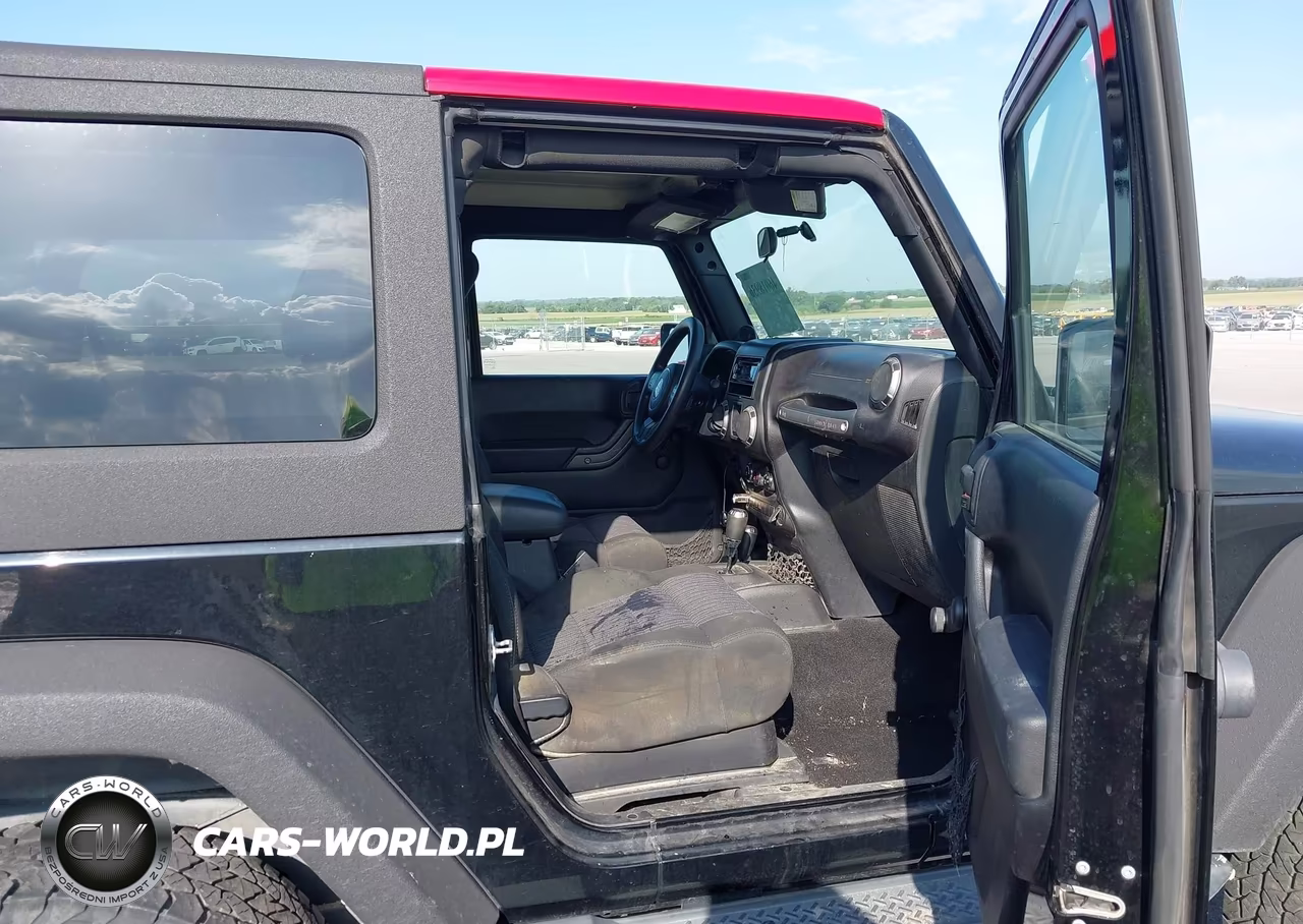 2011 Jeep Wrangler Sport VIN:1J4AA2D15BL508198 - 5