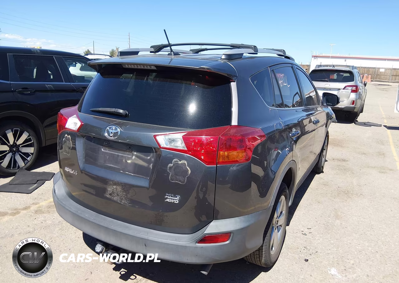 2015 Toyota Rav4 Xle VIN:2T3RFREV9FW286725 - 4