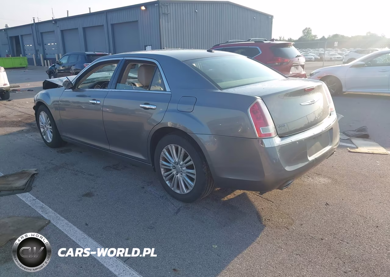 2012 Chrysler 300 Limited VIN:2C3CCAHG7CH161736 - 3