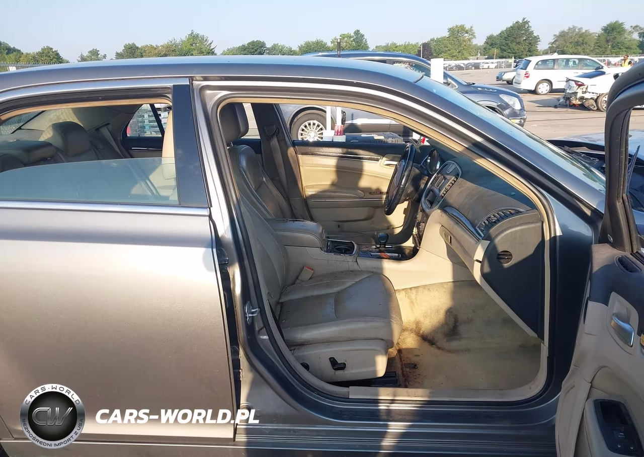 2012 Chrysler 300 Limited VIN:2C3CCAHG7CH161736 - 5