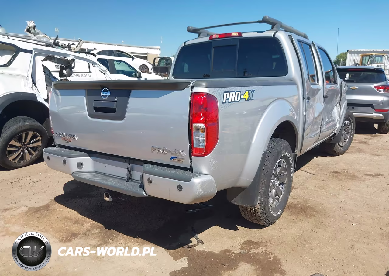 2018 Nissan Frontier Pro-4X VIN:1N6DD0EV0JN752681 - 4