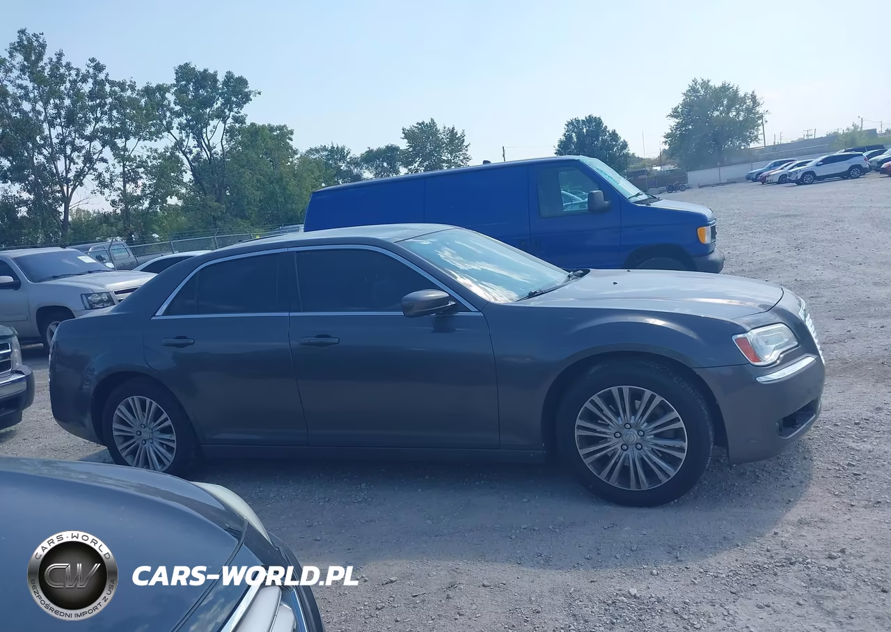 2014 Chrysler 300 VIN:2C3CCARG5EH283240 - 13