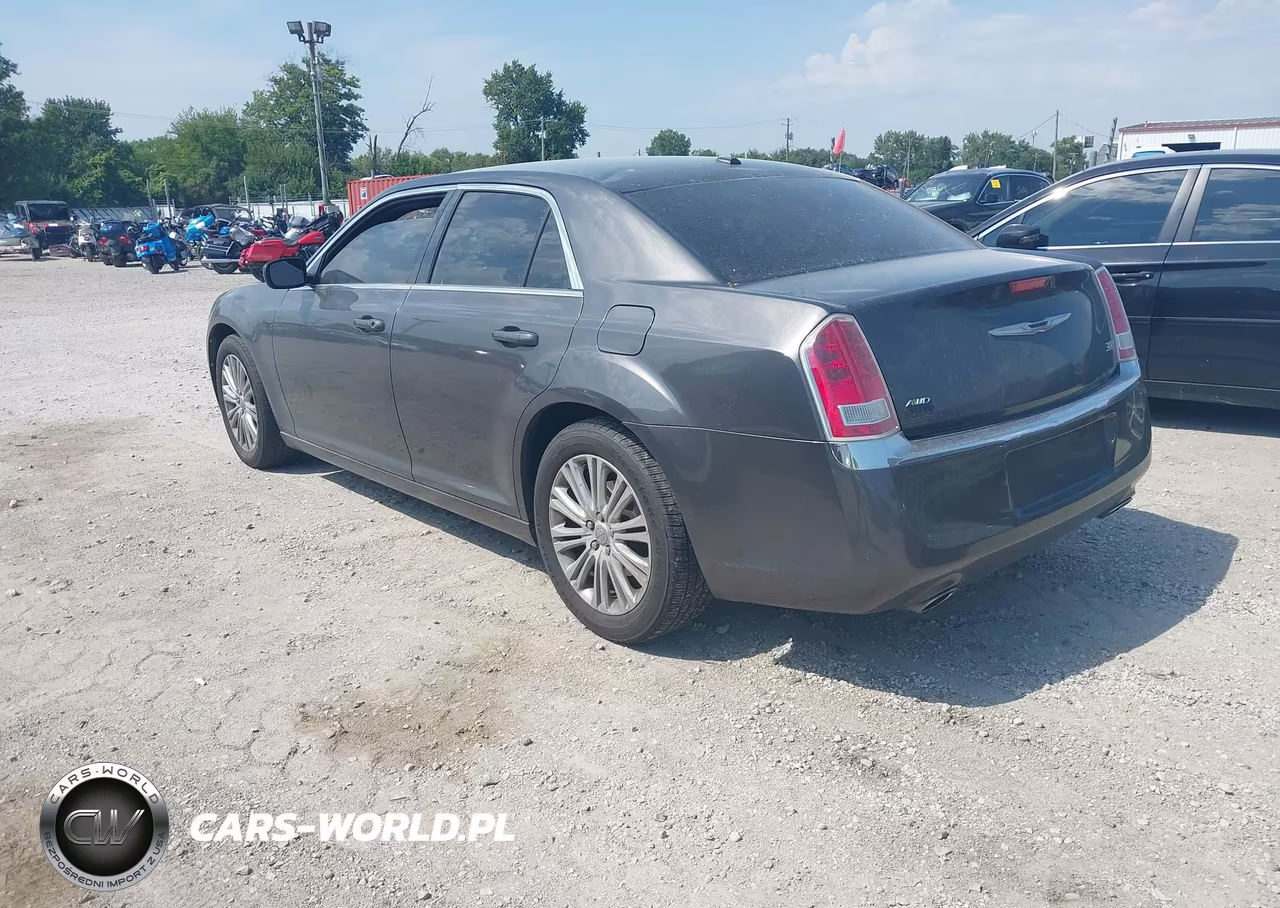 2014 Chrysler 300 VIN:2C3CCARG5EH283240 - 3