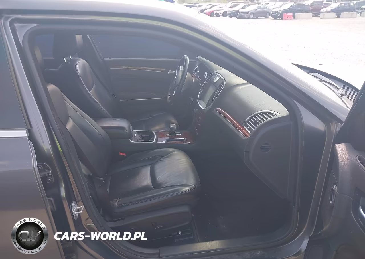 2014 Chrysler 300 VIN:2C3CCARG5EH283240 - 5