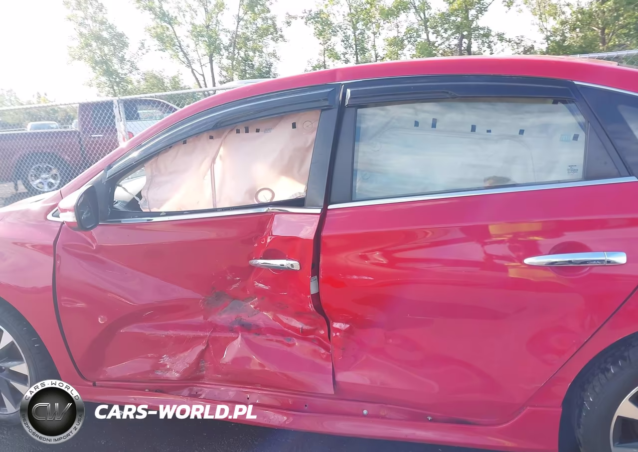 2019 Nissan Sentra Sr VIN:3N1AB7AP0KY330560 - 14