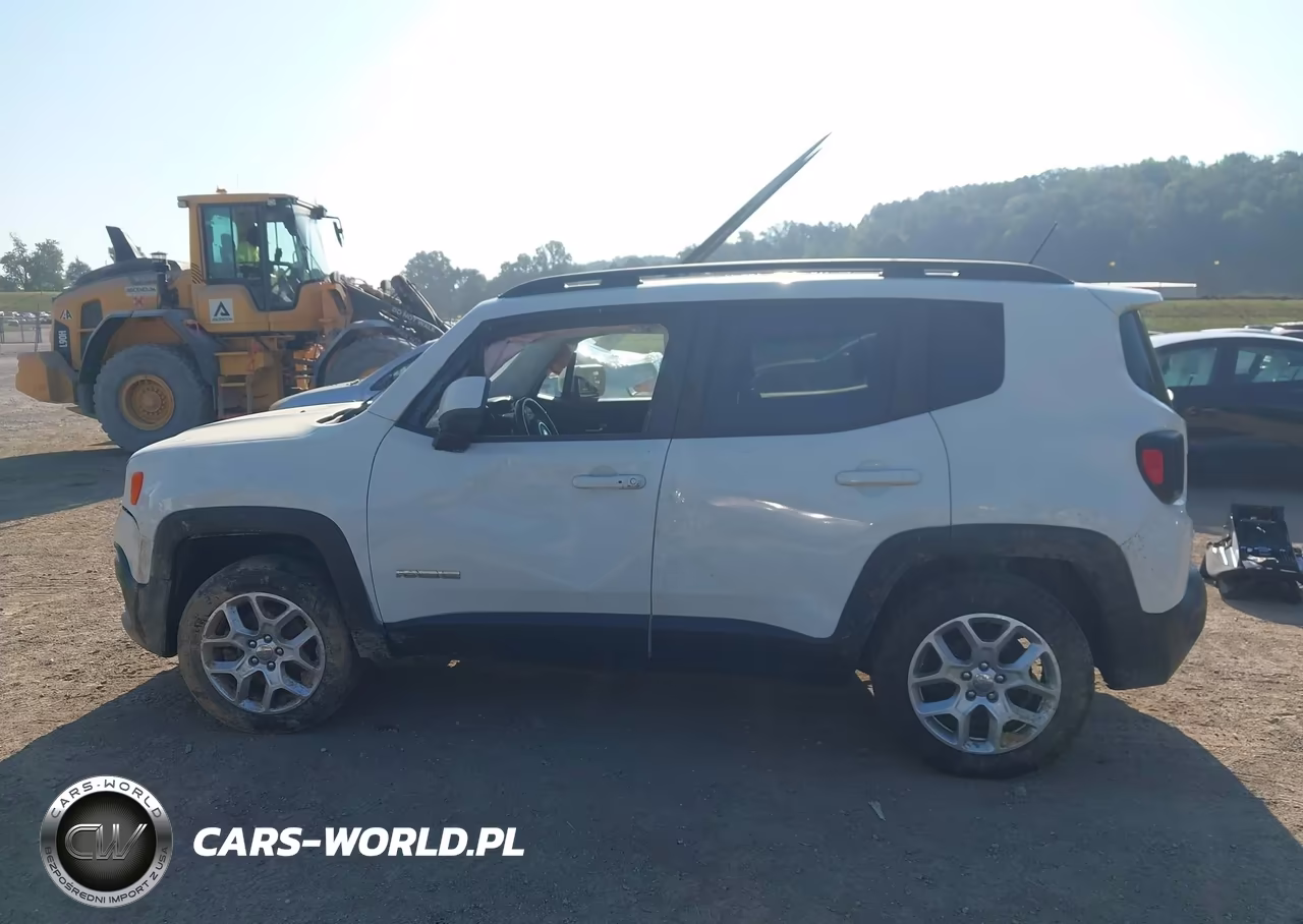 2017 Jeep Renegade Latitude 4X4 VIN:ZACCJBBBXHPF25710 - 14
