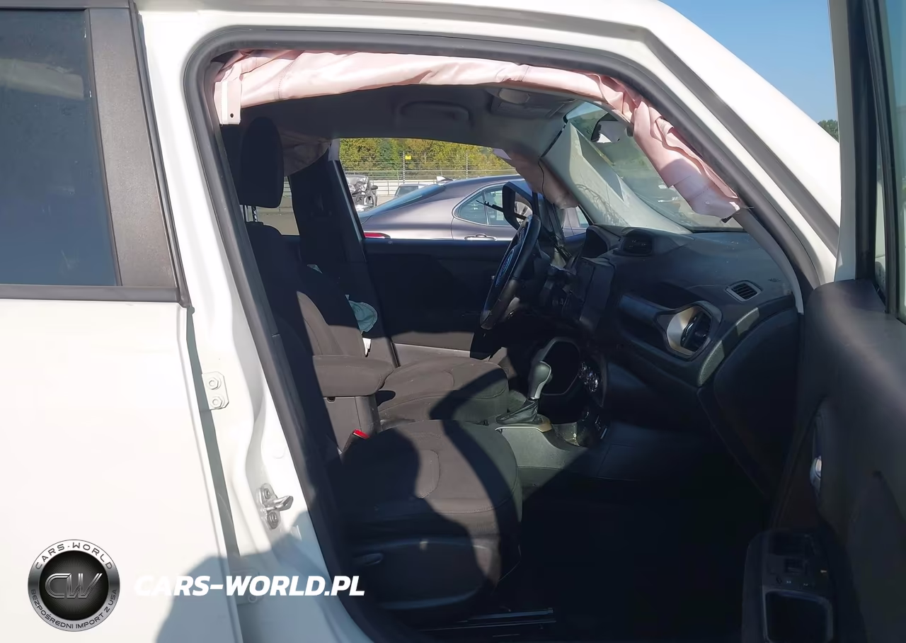 2017 Jeep Renegade Latitude 4X4 VIN:ZACCJBBBXHPF25710 - 5