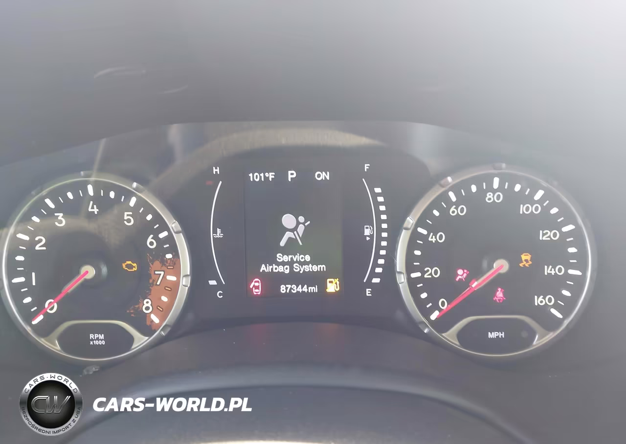 2017 Jeep Renegade Latitude 4X4 VIN:ZACCJBBBXHPF25710 - 7