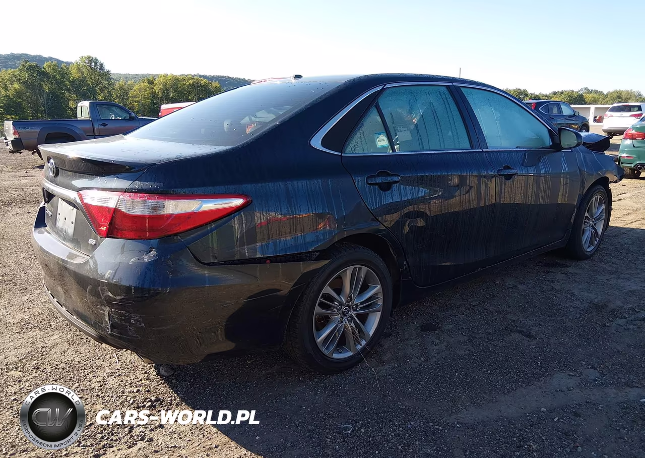 2017 Toyota Camry Se VIN:4T1BF1FK9HU372216 - 4