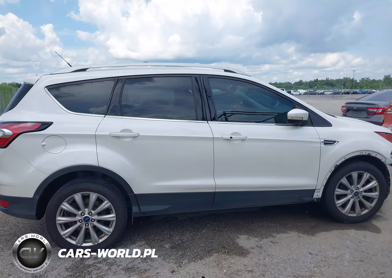 2017 Ford Escape Titanium VIN:1FMCU0JD7HUD33332 - 14