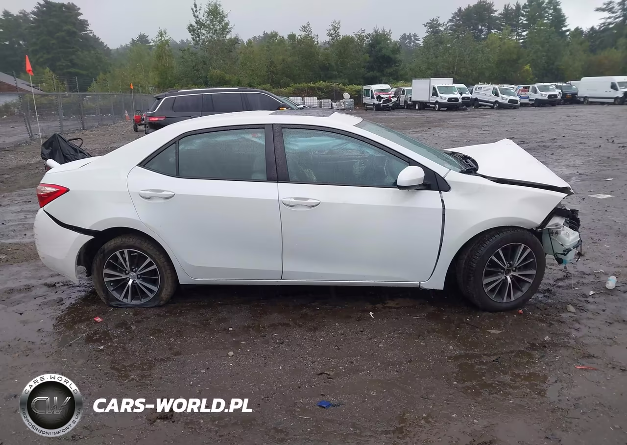 2017 Toyota Corolla Le VIN:5YFBURHE2HP620058 - 13