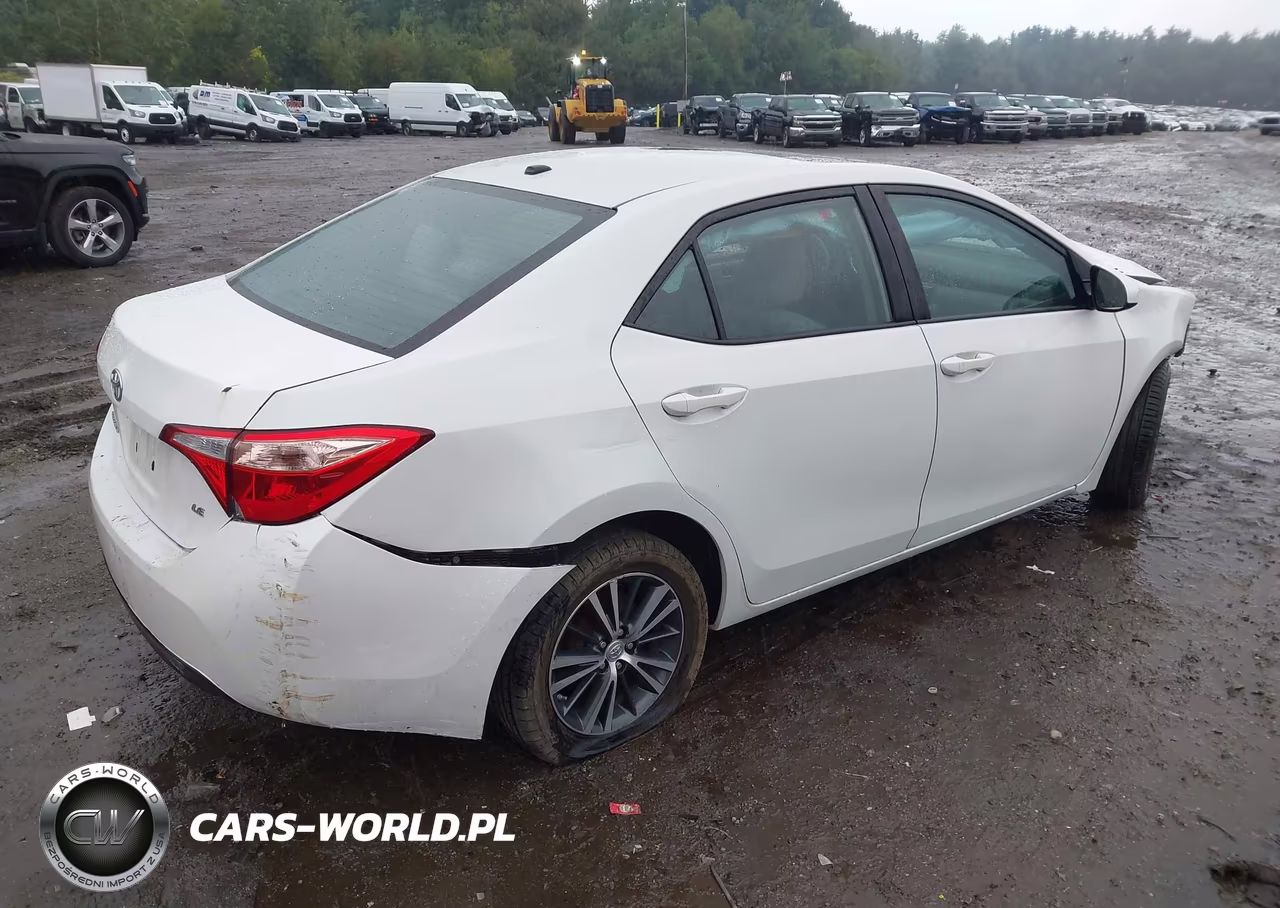 2017 Toyota Corolla Le VIN:5YFBURHE2HP620058 - 4