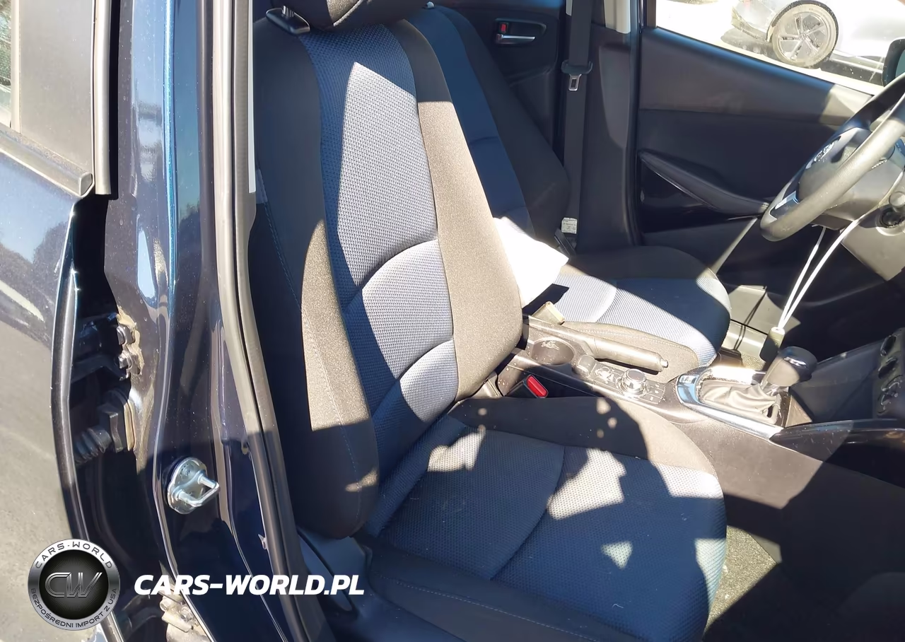 2018 Toyota Yaris Ia VIN:3MYDLBYV1JY310123 - 5