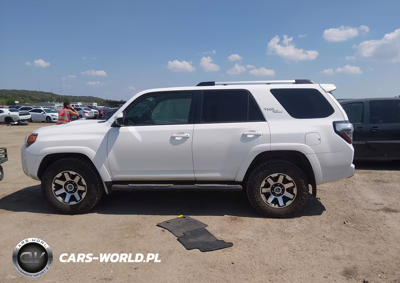 2017 Toyota 4Runner Trd Off Road VIN:JTEBU5JR5H5469909 - 14