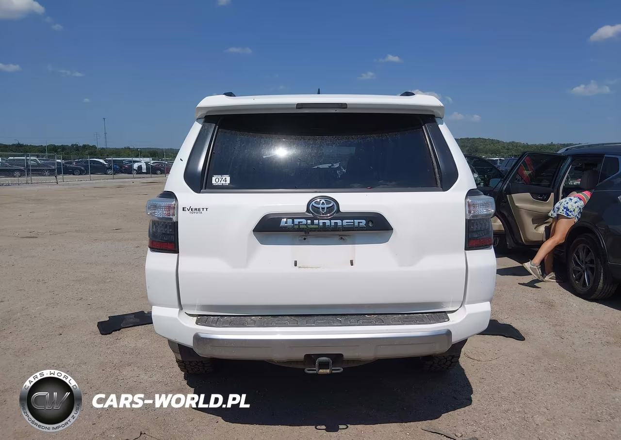 2017 Toyota 4Runner Trd Off Road VIN:JTEBU5JR5H5469909 - 16