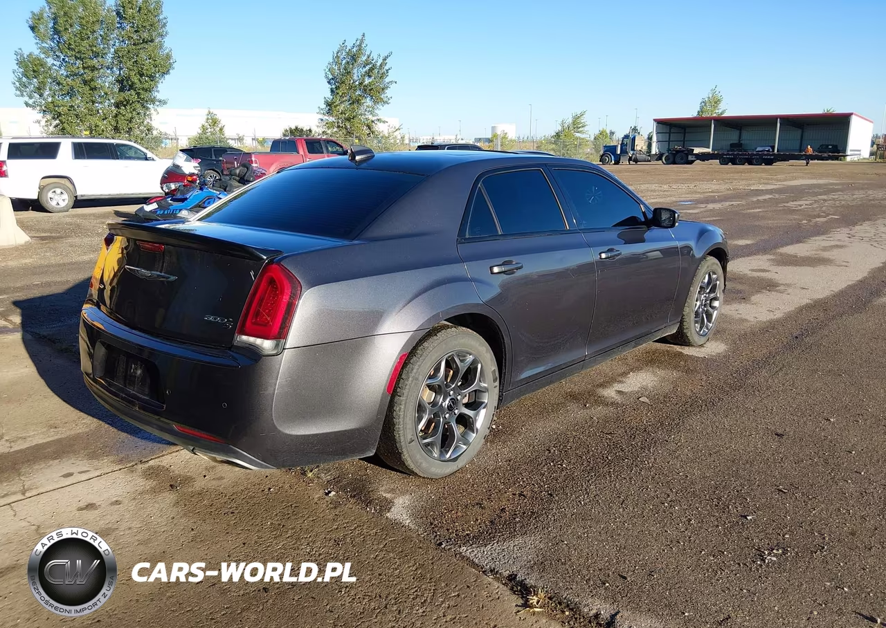 2017 Chrysler 300 300S Awd VIN:2C3CCAGG8HH534680 - 4