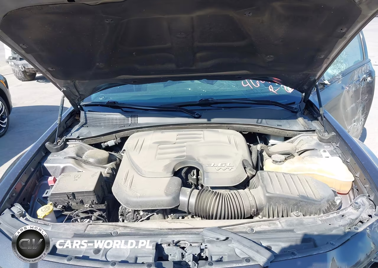 2021 Chrysler 300 Touring VIN:2C3CCAAGXMH657576 - 10