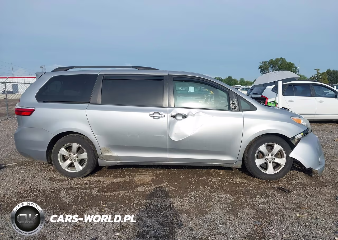 2016 Toyota Sienna Le 8 Passenger VIN:5TDKK3DC5GS707210 - 13