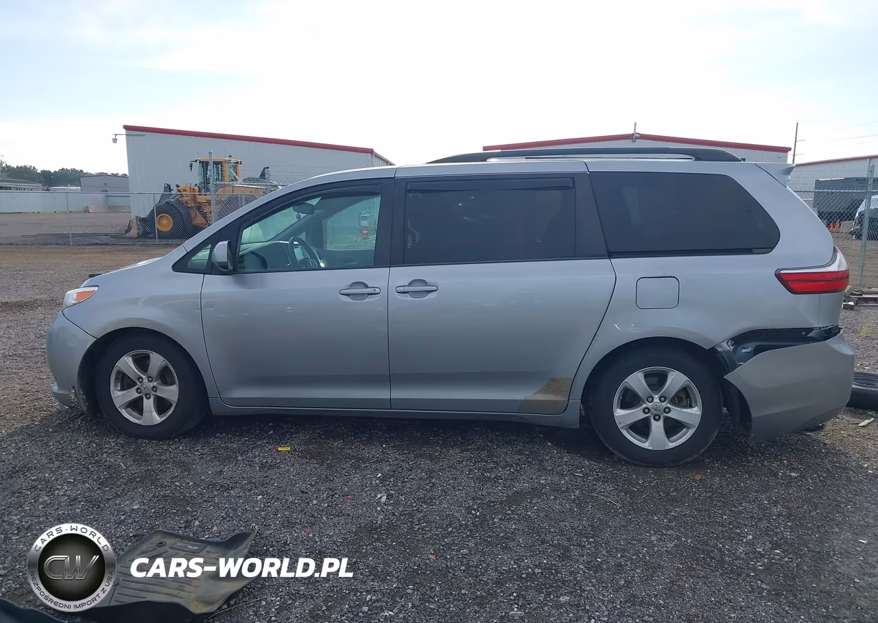 2016 Toyota Sienna Le 8 Passenger VIN:5TDKK3DC5GS707210 - 14